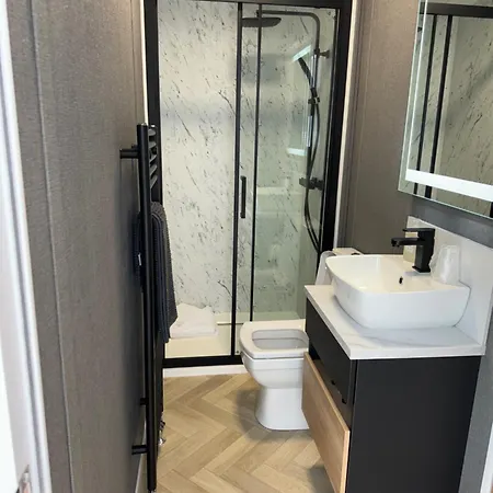 Luxury Hot Tub Glamping Ireleth